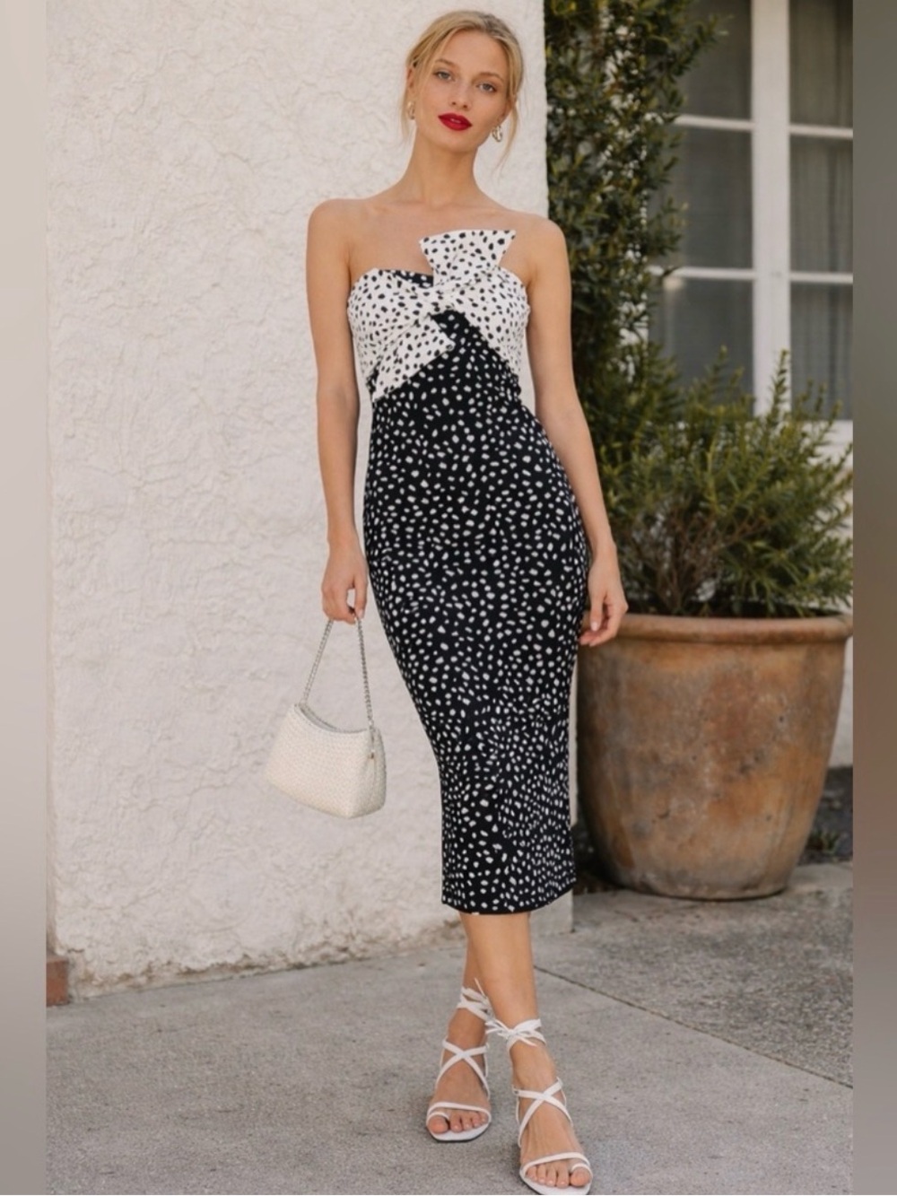 Topshop Black and White Strapless Knot-Front Dress